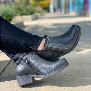 Naot Bohemian Meditate Bootie, Vintage Ash/Brushed Black Leather, 40